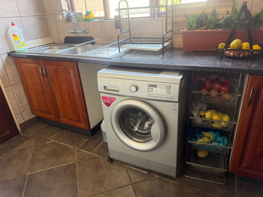 3 Bedroom Property for Sale in Waterval East North West